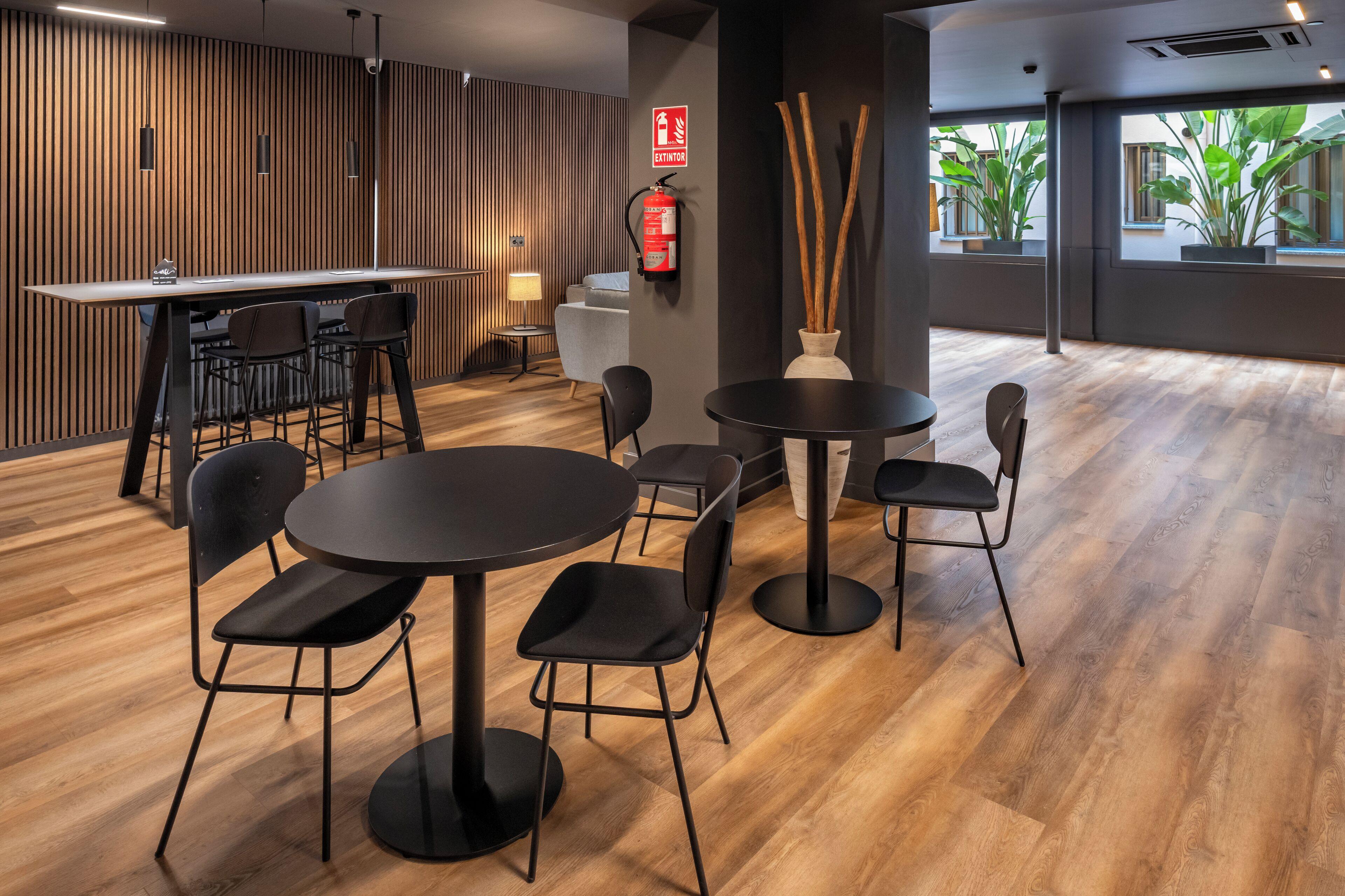 Hostal Operaramblas — Photos 2